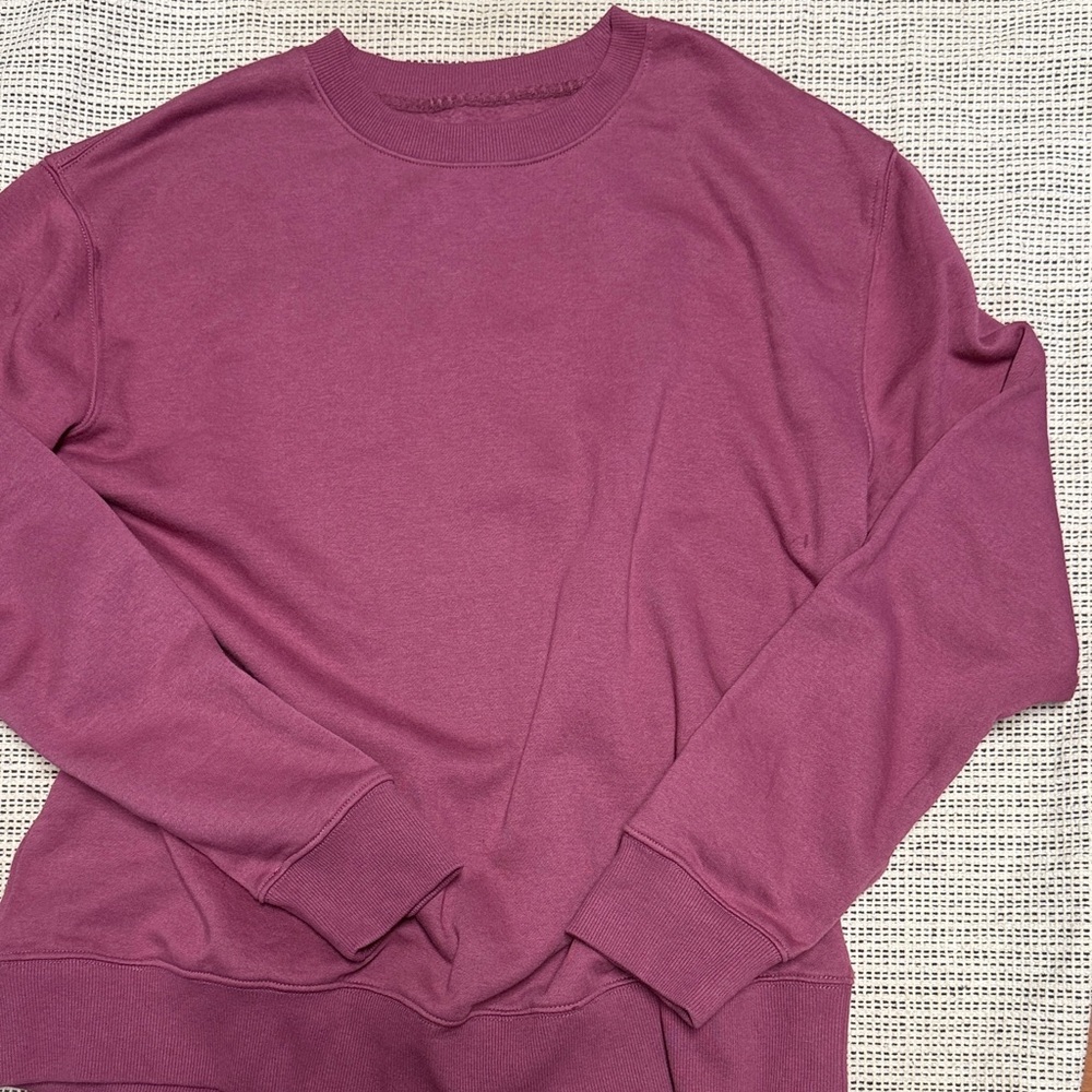 Goodfellow Men’s Fleece Lined Crew Neck Long Sleeve Sweatshirt